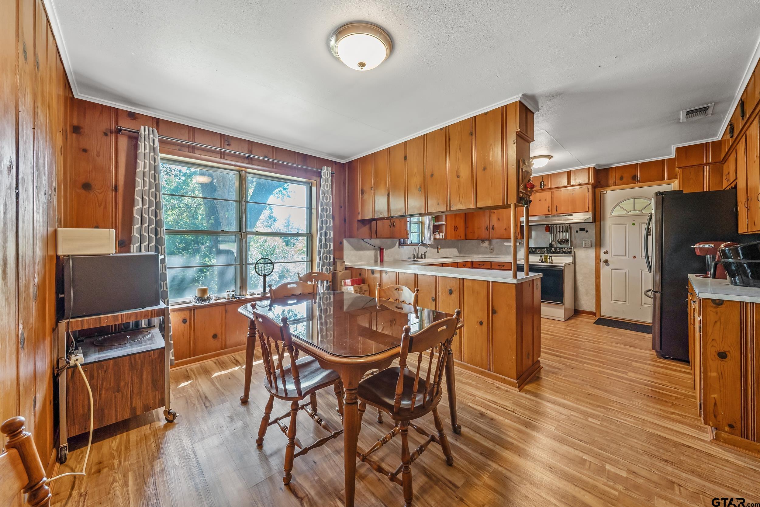 13060 County Road 285 Tyler, TX 75707 - Photo 18 of 38