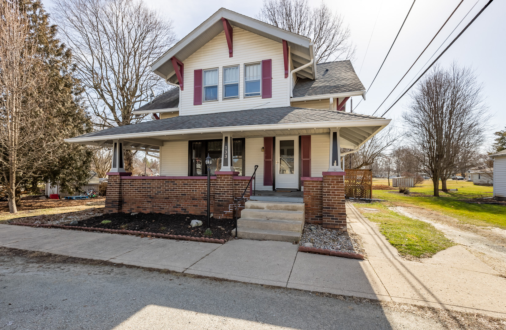 133 West 'e' Street Wilkinson, IN 46186 - Photo 2 of 39