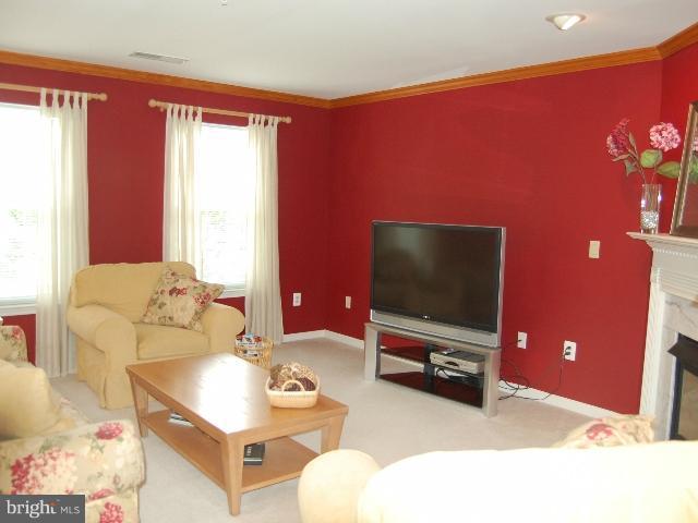 11910 Breton Court, Unit 3B Reston, VA 20191 - Photo 11 of 28 Family Room