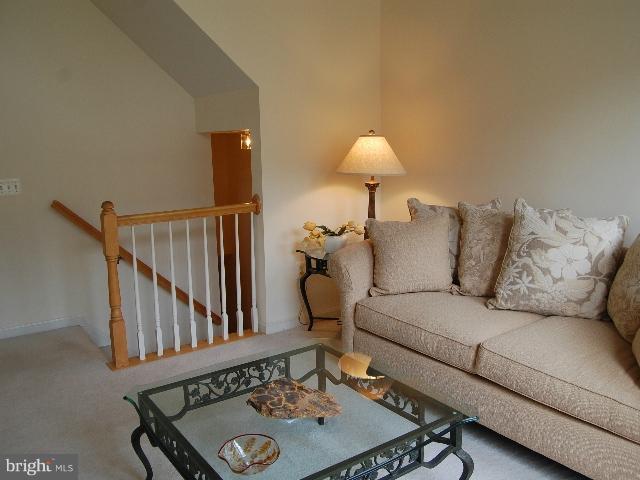 11910 Breton Court, Unit 3B Reston, VA 20191 - Photo 10 of 28 Living Room