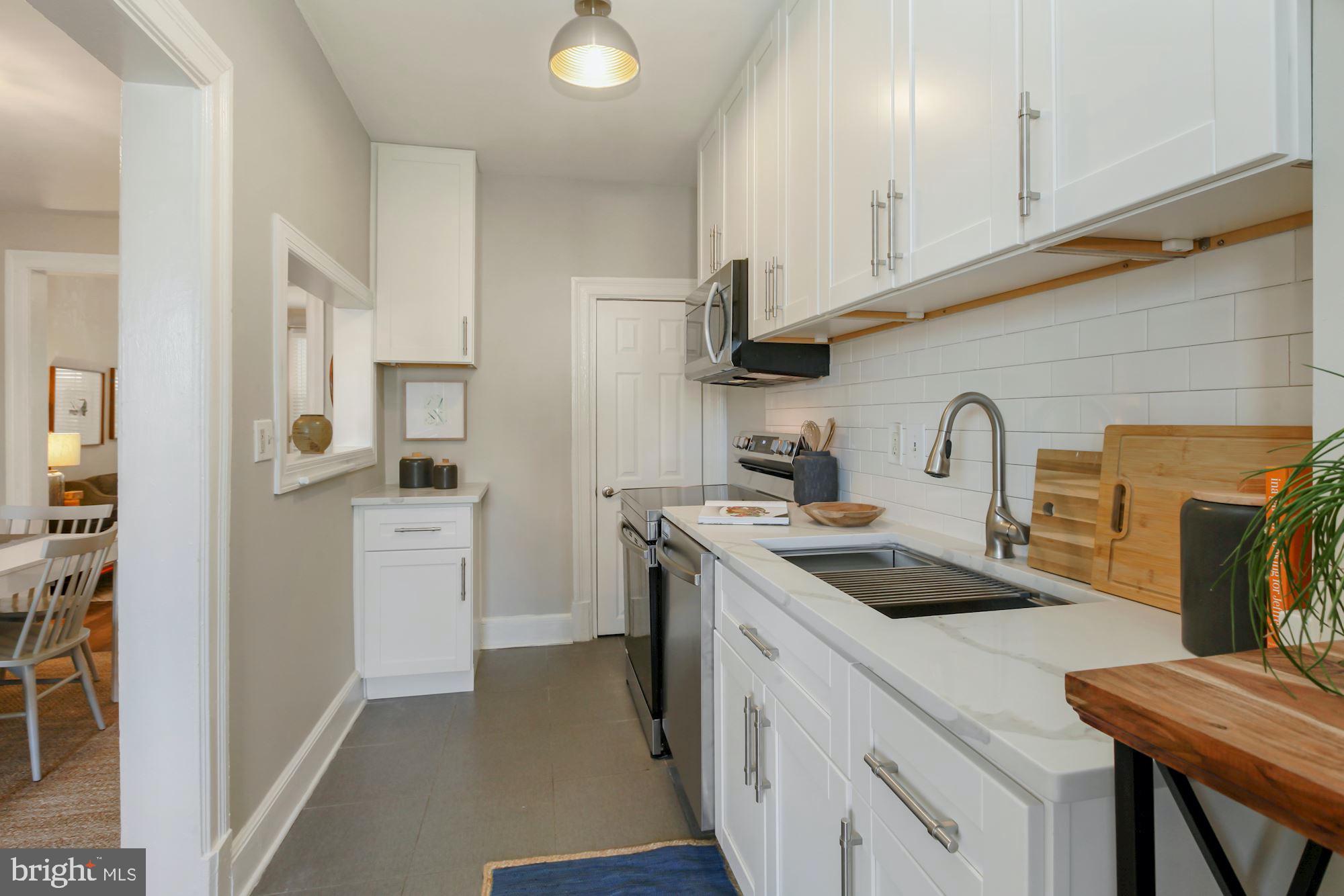 1328 Ridge Place Southeast Washington, DC 20020 - Photo 11 of 28 Gorgeous new kitchen