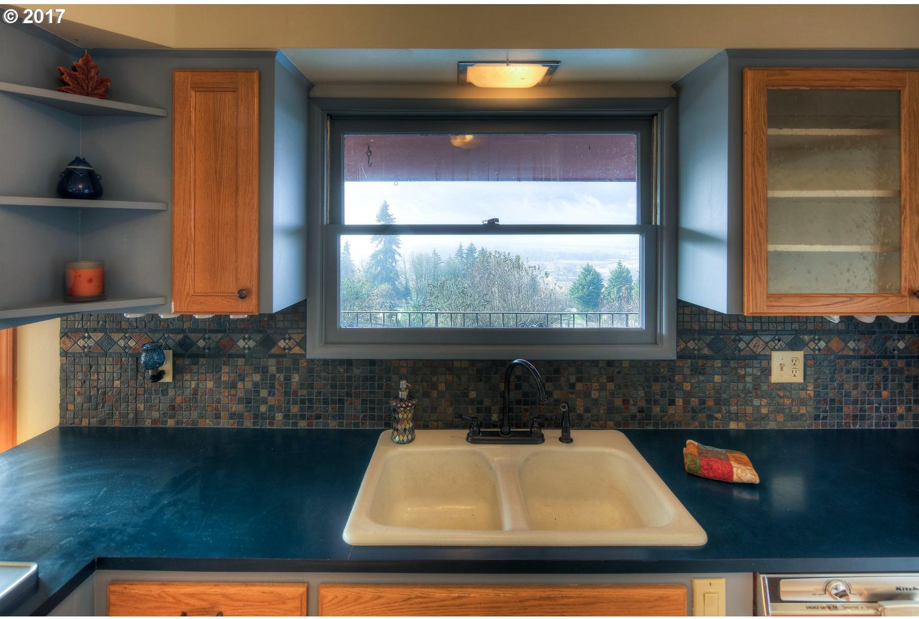 507 South Hillhurst Road, Unit 1 Ridgefield, WA 98642 - Photo 17 of 32 Gallery Image 17
