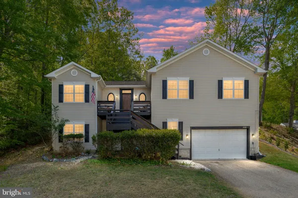 $640,000 | 2434 Harpoon Drive, Stafford, VA 22554