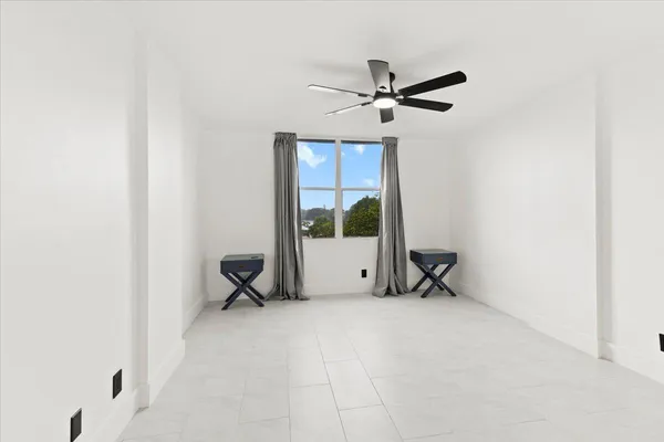 $209,500 | 112 Royal Park Drive, Unit 4B, Oakland Park, FL 33309