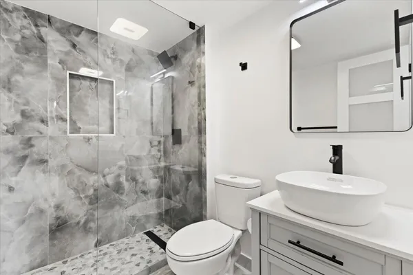 $209,500 | 112 Royal Park Drive, Unit 4B, Oakland Park, FL 33309