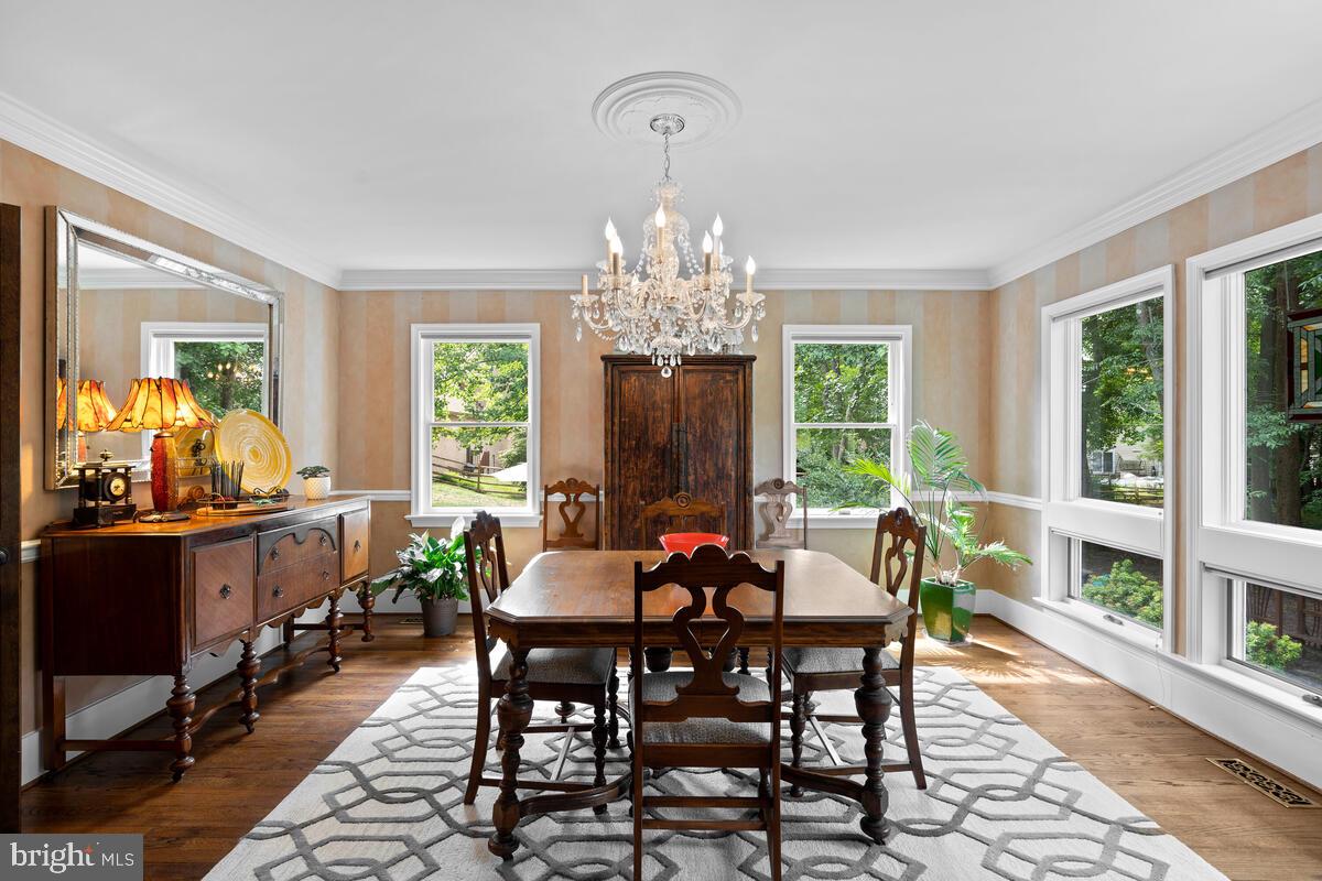 17030 Barn Ridge Drive Silver Spring, MD 20906 - Photo 6 of 84 STUNNING FORMAL DINING ROOM