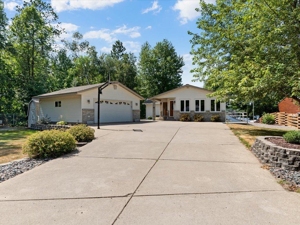 15809 Pine Shores Road Brainerd, MN 56401 - Photo 2 of 29 Gallery Image 2
