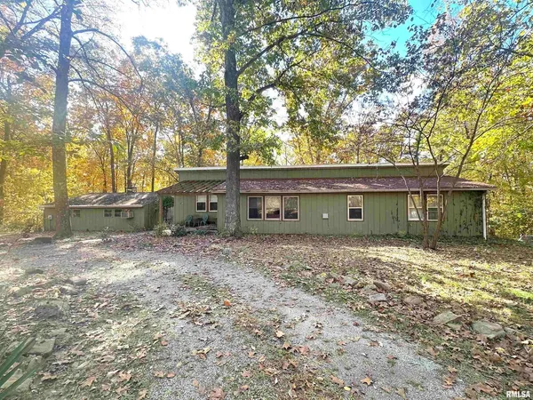 $115,000 | 138 Worthen Road, Murphysboro, IL 62966