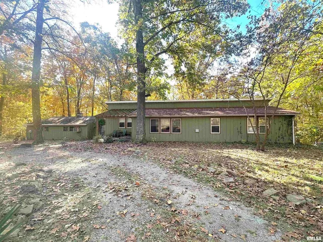 $115,000 | 138 Worthen Road, Murphysboro, IL 62966