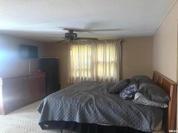 $115,000 | 138 Worthen Road, Murphysboro, IL 62966