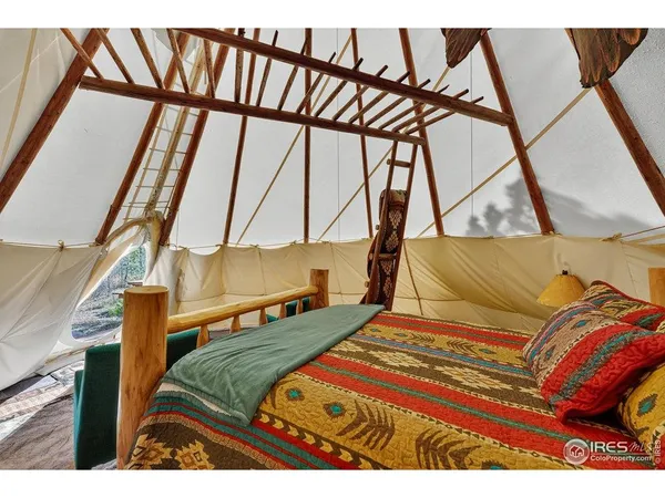 a view of a outdoor space