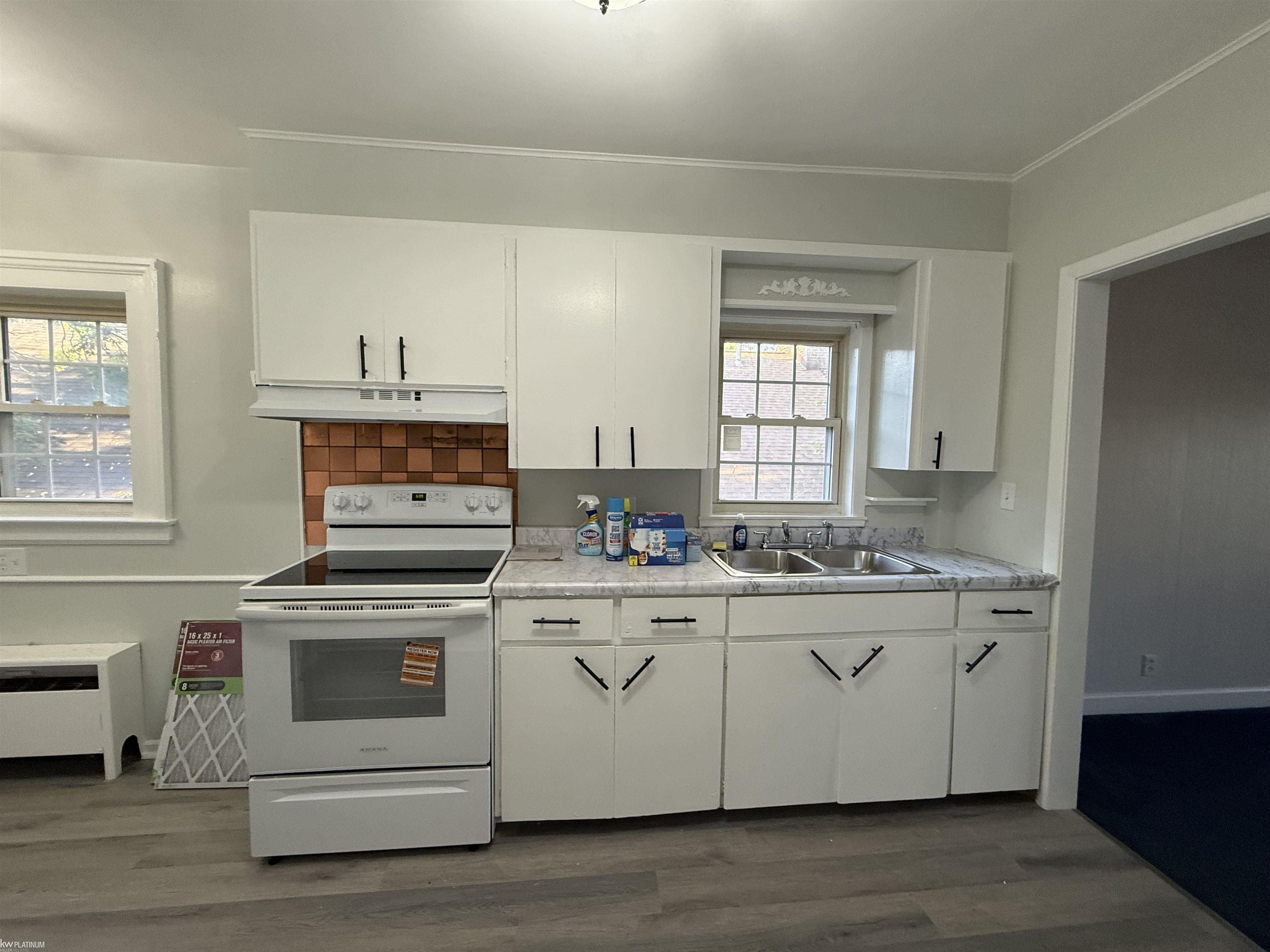 241 North Main Street, Unit UPPR Romeo, MI 48065 - Photo 7 of 16