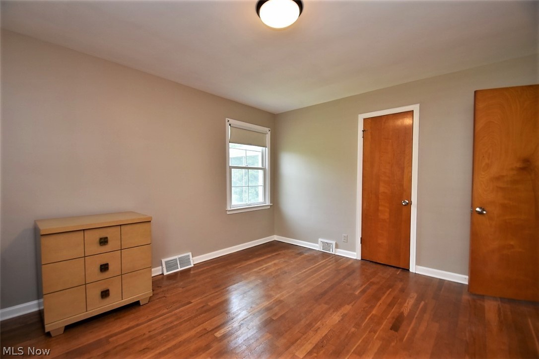 1651 Harwich Road Cleveland, OH 44124 - Photo 19 of 33