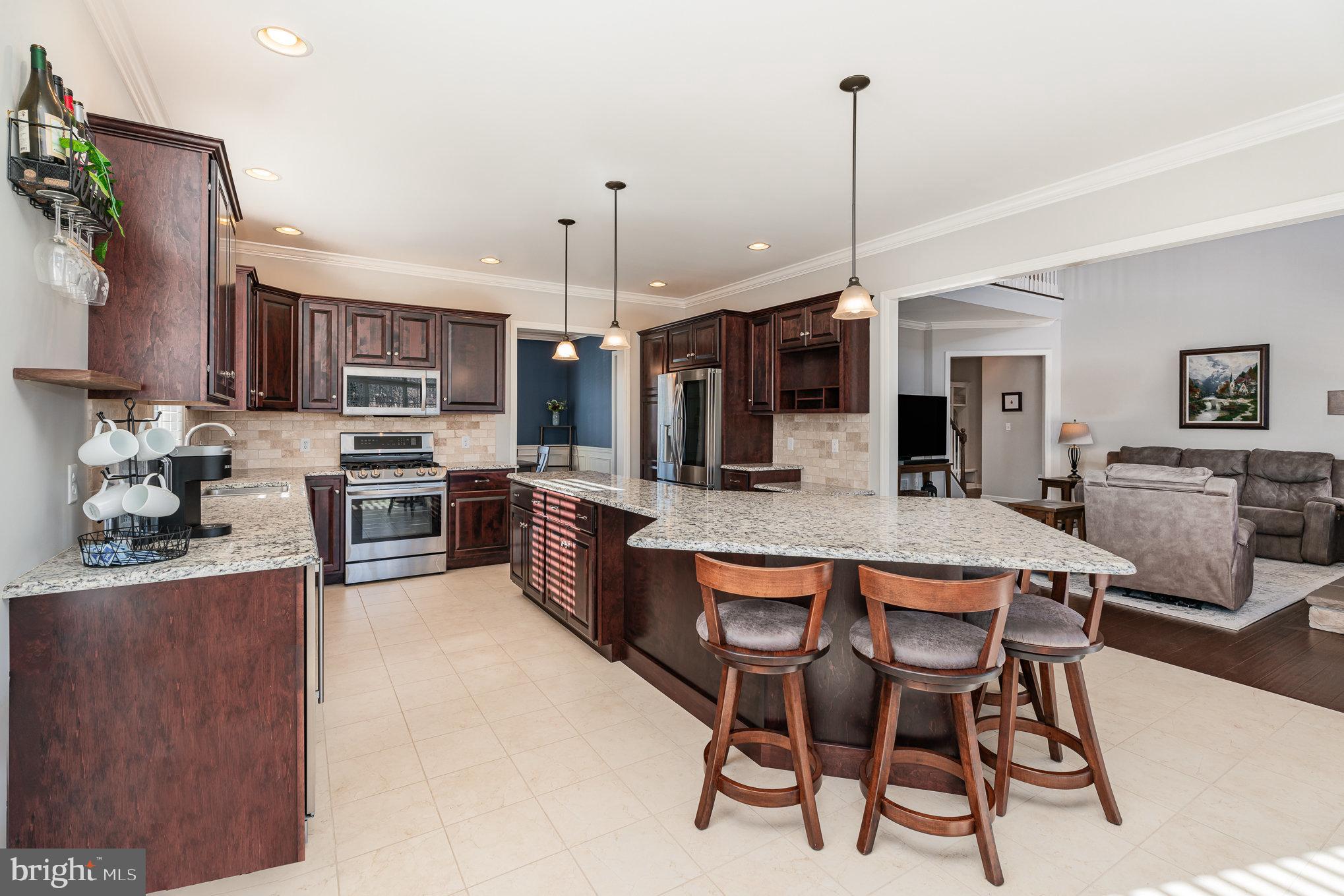 7083 Beaver Spring Road Harrisburg, PA 17111 - Photo 6 of 34 Gallery Image 6