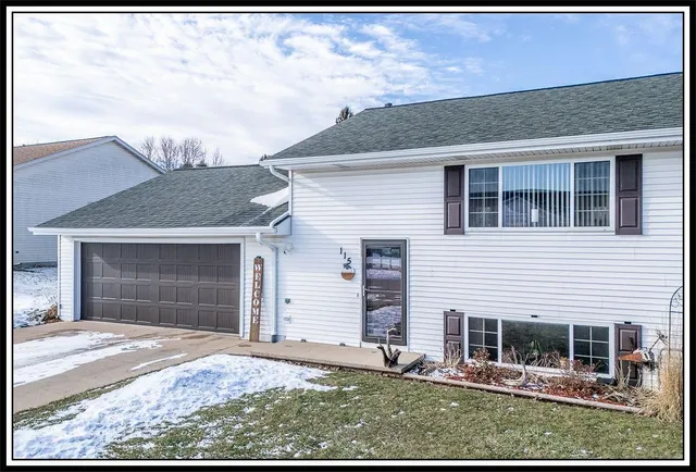 $219,900 | 115 William Court, Hortonville, WI 54944