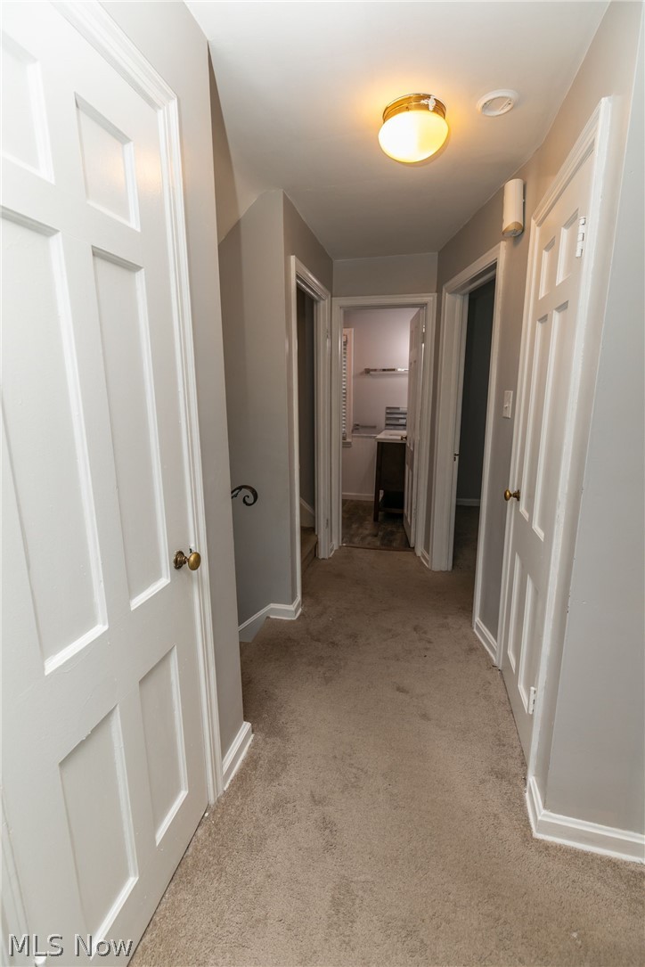 4113 Stilmore Road Cleveland, OH 44121 - Photo 16 of 35