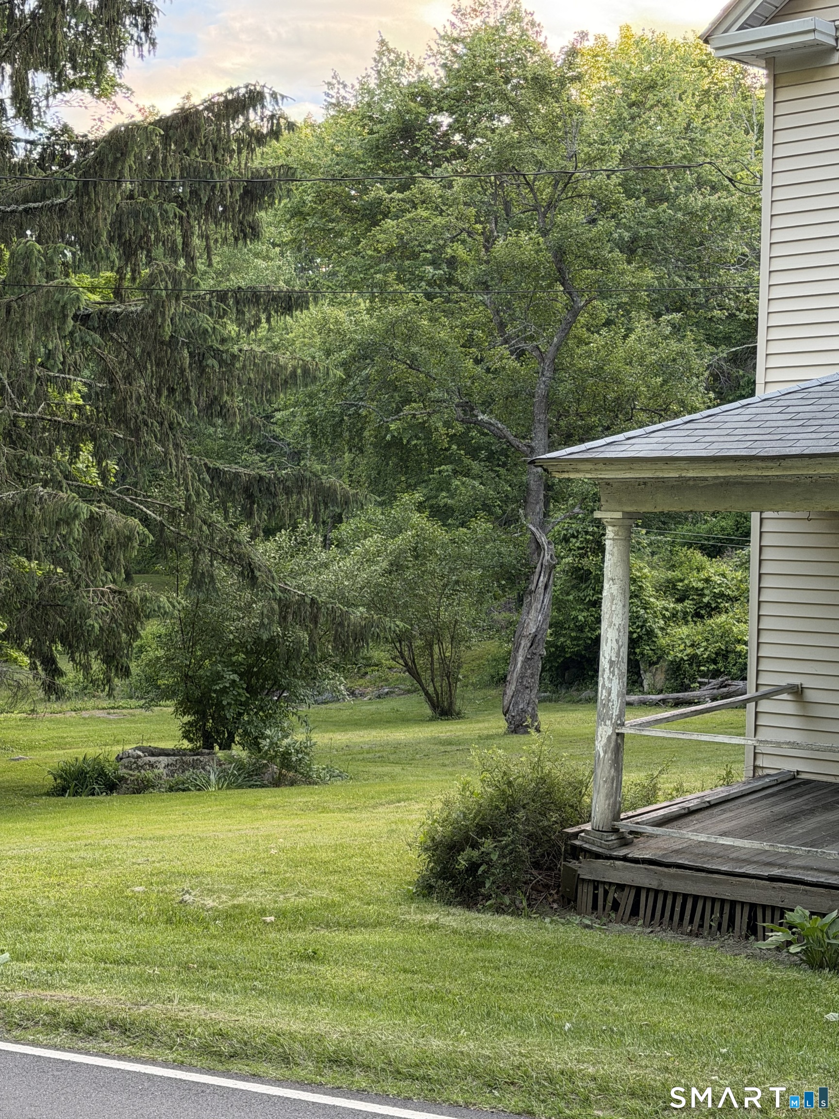 128 Toddy Hill Road Newtown, CT 06482 - Photo 2 of 6