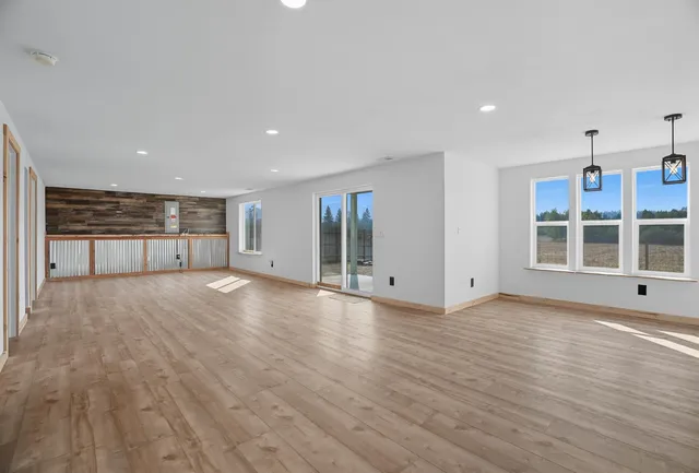 $645,000 | 12222 East Nelson Road, Elk, WA 99009