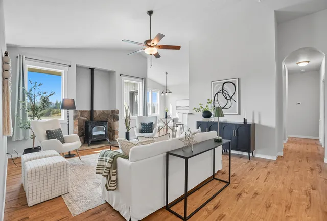 $645,000 | 12222 East Nelson Road, Elk, WA 99009