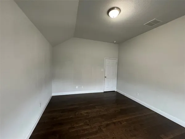 $3,500 | 901 Sunrise Drive, Kennedale, TX 76060