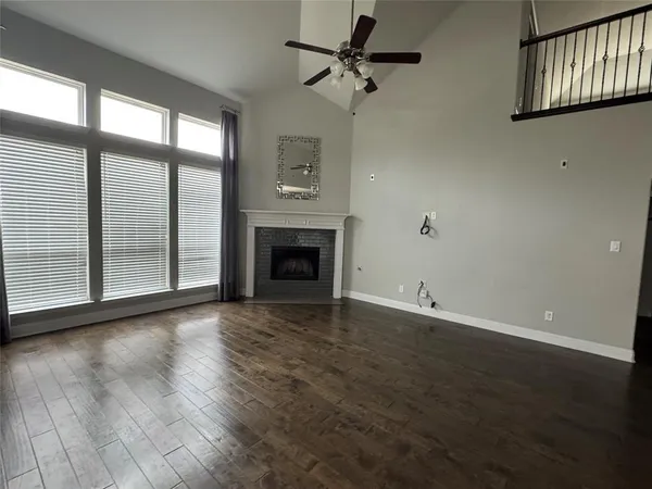 $3,500 | 901 Sunrise Drive, Kennedale, TX 76060