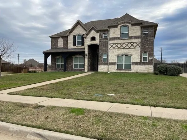 $3,500 | 901 Sunrise Drive, Kennedale, TX 76060