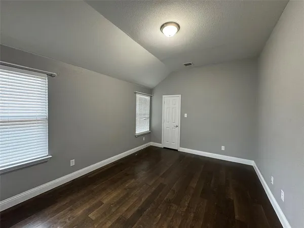 $3,500 | 901 Sunrise Drive, Kennedale, TX 76060