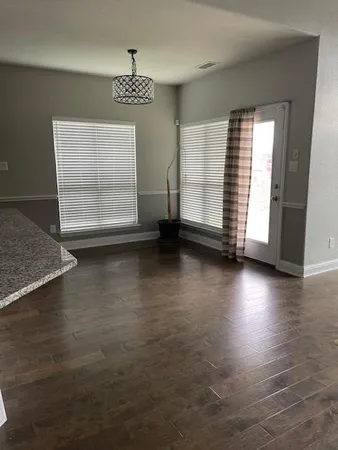 $3,500 | 901 Sunrise Drive, Kennedale, TX 76060