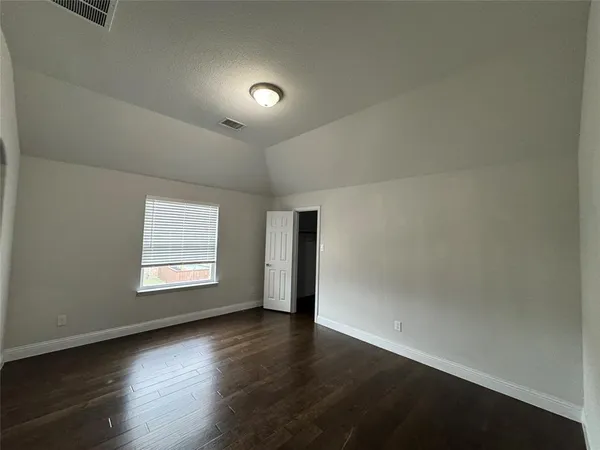 $3,500 | 901 Sunrise Drive, Kennedale, TX 76060