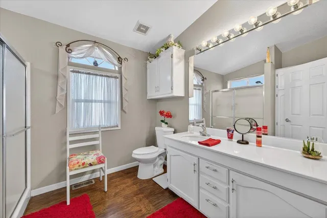 $180,000 | 105 West Herndon Avenue, Unit 3, Fresno, CA 93704