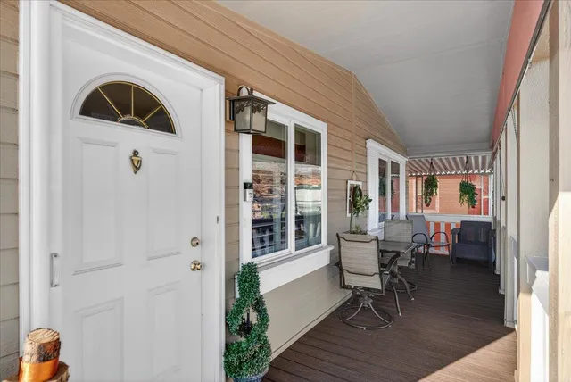 $180,000 | 105 West Herndon Avenue, Unit 3, Fresno, CA 93704