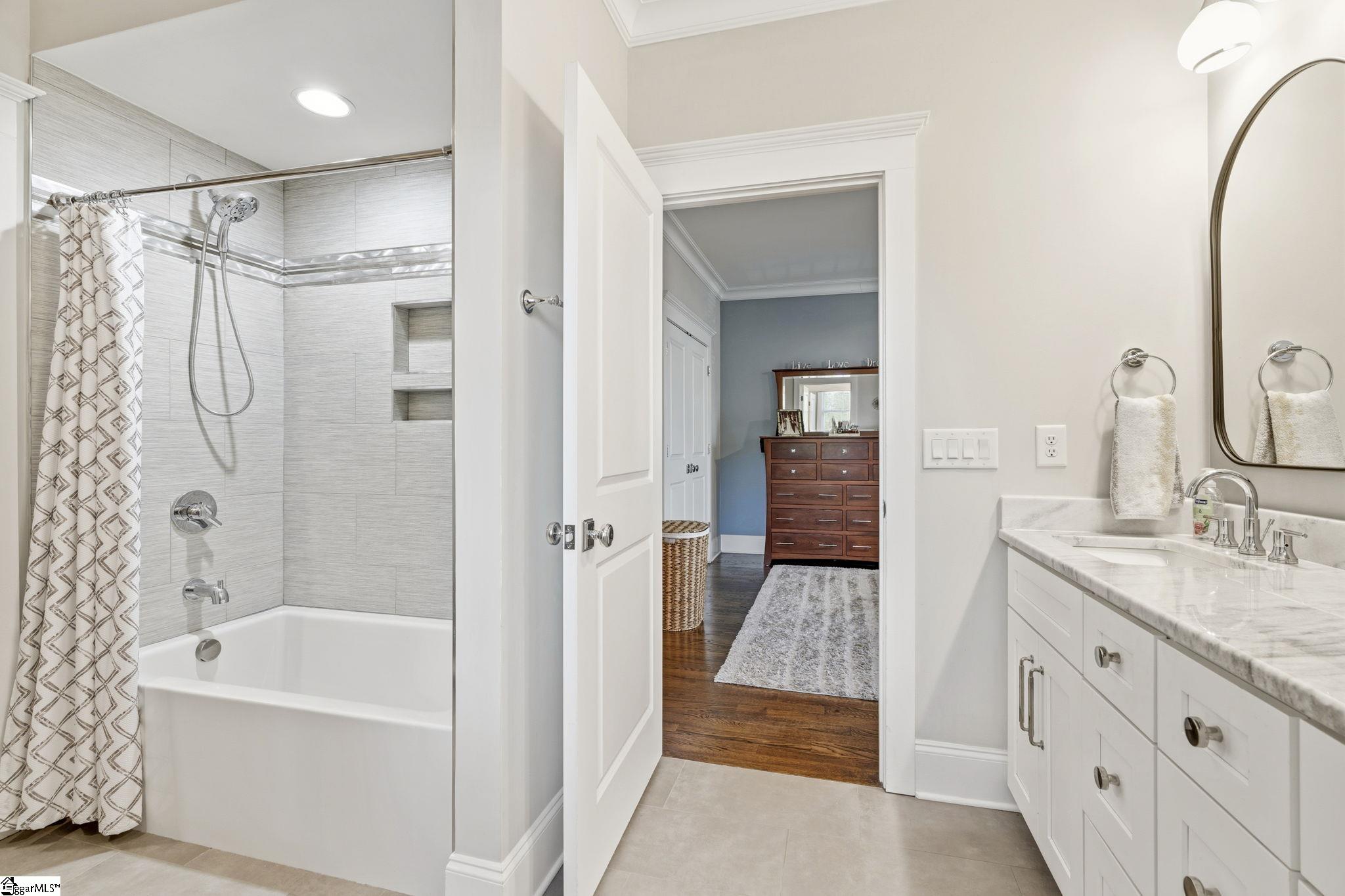 208 B Perry Avenue Greenville, SC 29601 - Photo 23 of 49