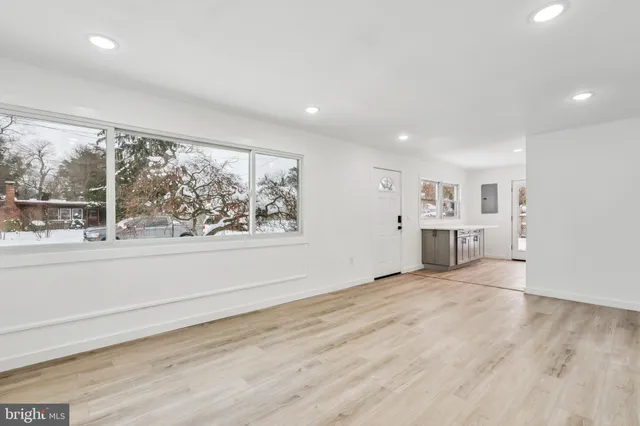 $360,000 | 336 Larch Road, Mount Laurel, NJ 08054