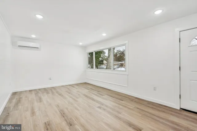 $350,000 | 336 Larch Road, Mount Laurel, NJ 08054