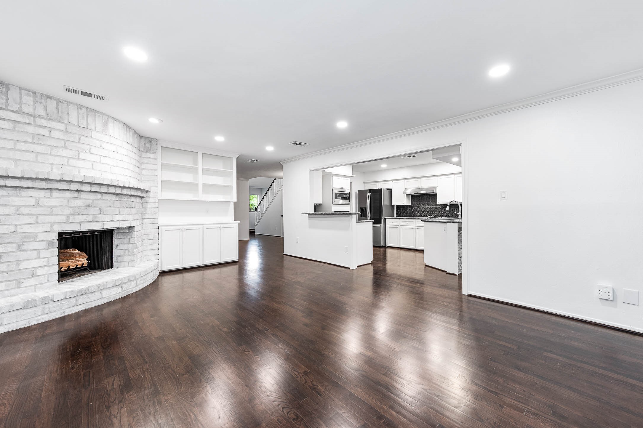 727 Bunker Hill Road, Unit 104 Houston, TX 77024 - Photo 30 of 34