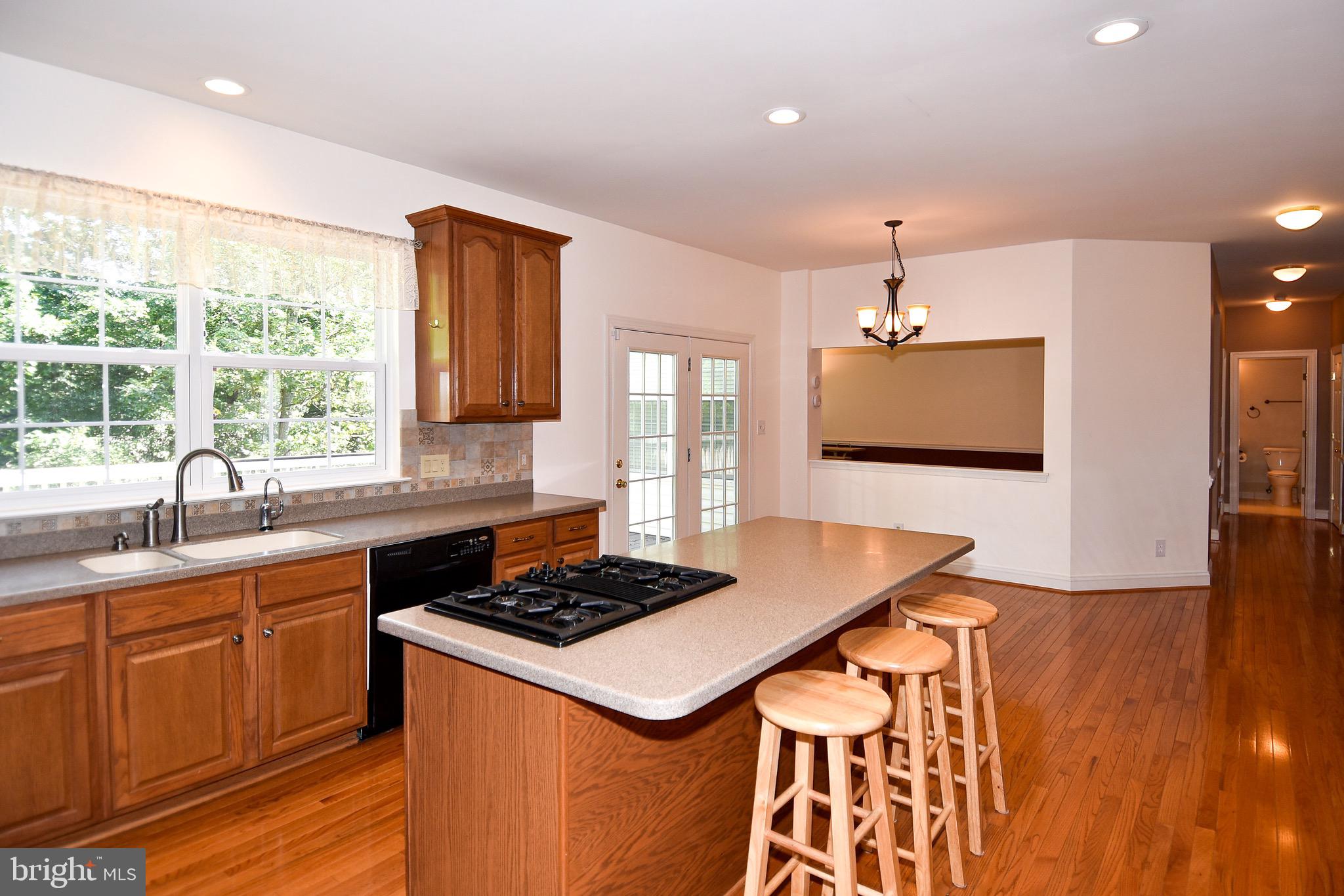 6738 Token Valley Road Manassas, VA 20112 - Photo 15 of 50 Kitchen