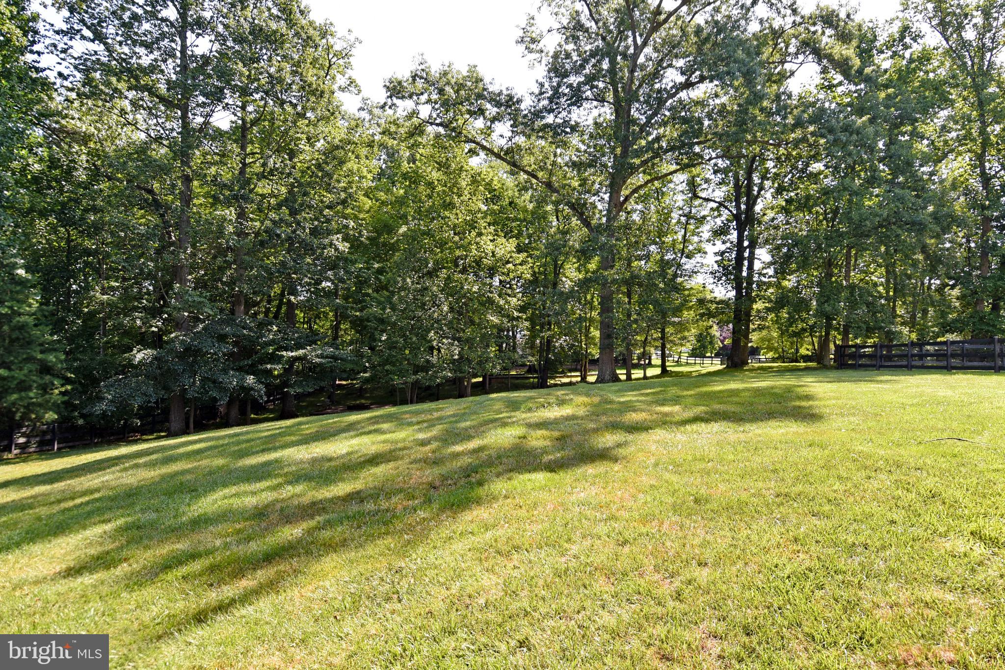 6738 Token Valley Road Manassas, VA 20112 - Photo 48 of 50 Exterior