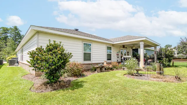 front view of house with a yard