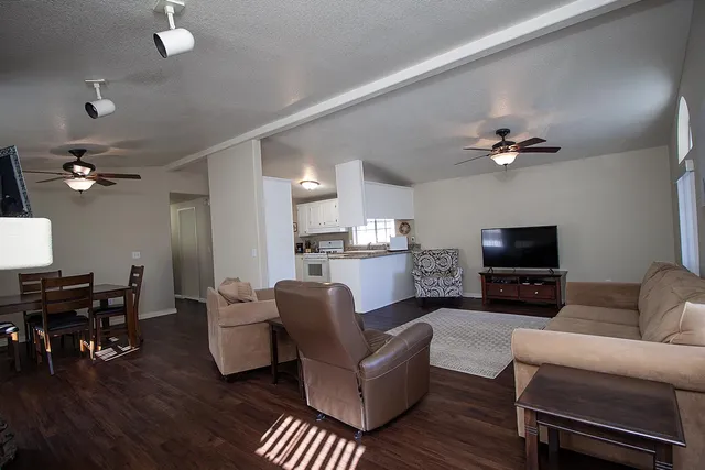 $129,500 | 221 West Herndon Avenue, Unit 130, Fresno, CA 93704