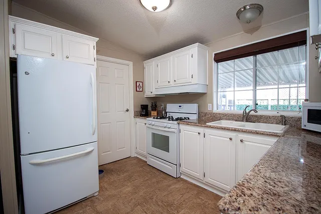 $129,500 | 221 West Herndon Avenue, Unit 130, Fresno, CA 93704
