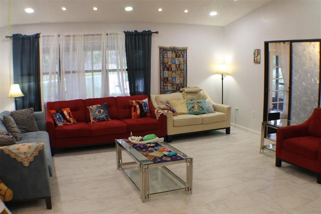 1723 Bell Ranch Street Brandon, FL 33511 - Photo 18 of 37