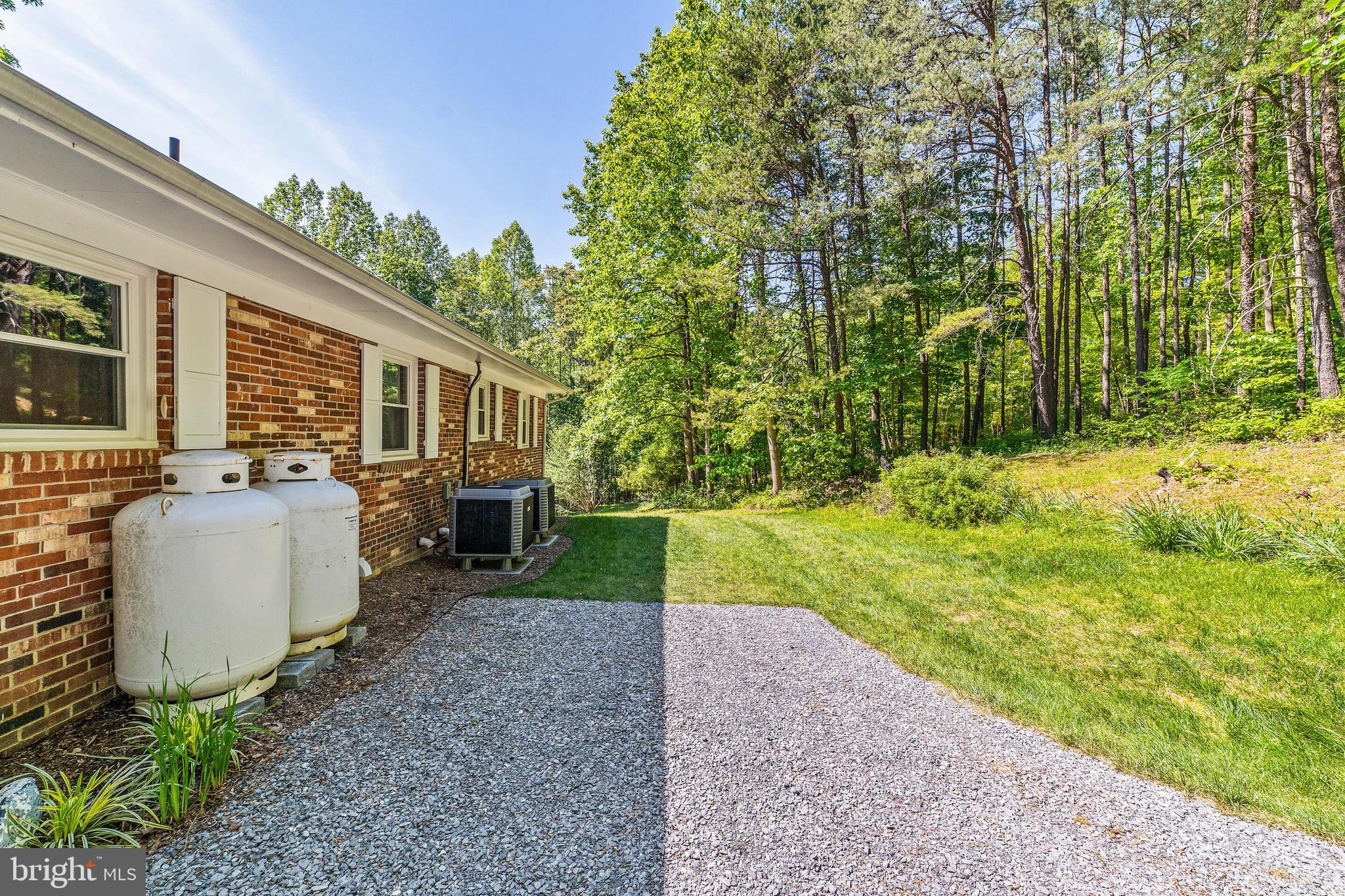 5847 Wilson Road Marshall, VA 20115 - Photo 50 of 55 Rear of home