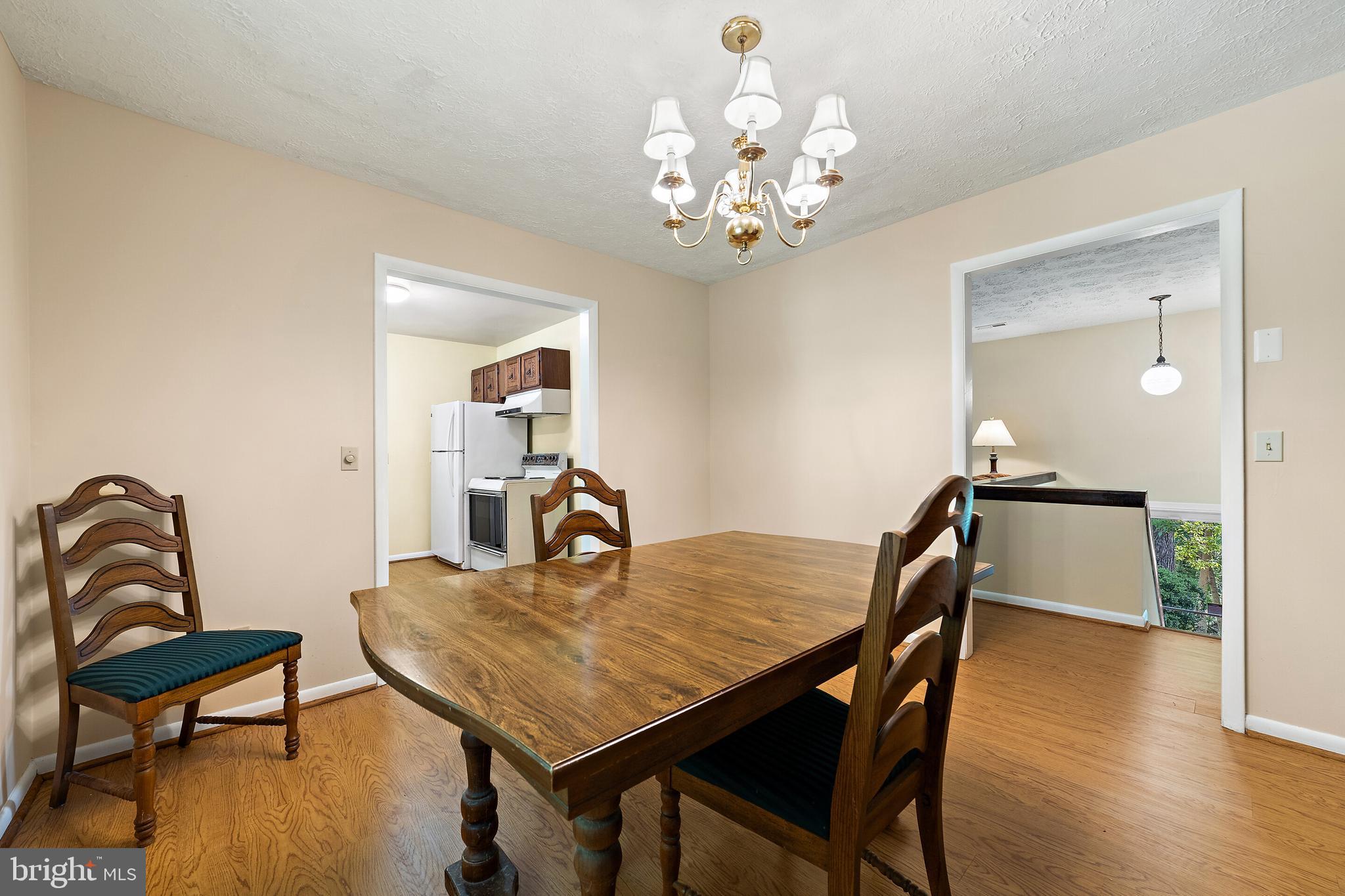 5847 Wilson Road Marshall, VA 20115 - Photo 10 of 55 Dining room