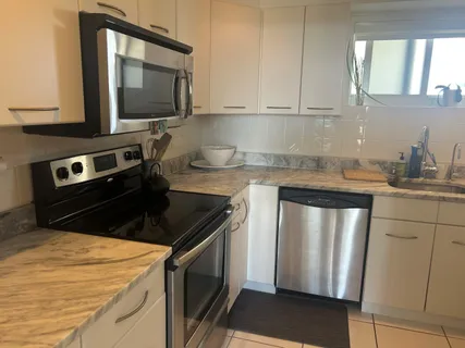 $495,000 | 2840 North Ocean Boulevard, Unit 507, Fort Lauderdale, FL 33308