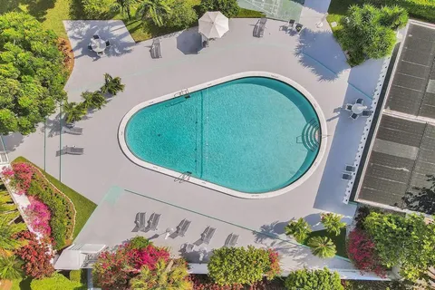 $495,000 | 2840 North Ocean Boulevard, Unit 507, Fort Lauderdale, FL 33308