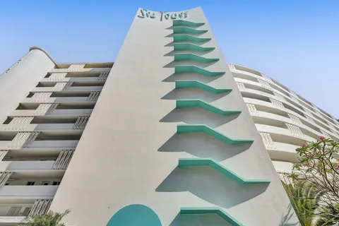 $495,000 | 2840 North Ocean Boulevard, Unit 507, Fort Lauderdale, FL 33308