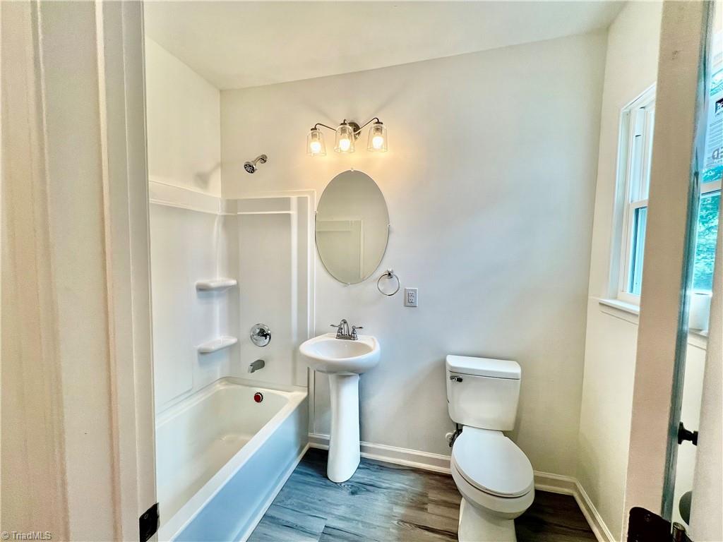211 Spring Street Thomasville, NC 27360 - Photo 16 of 27 Bath on Main