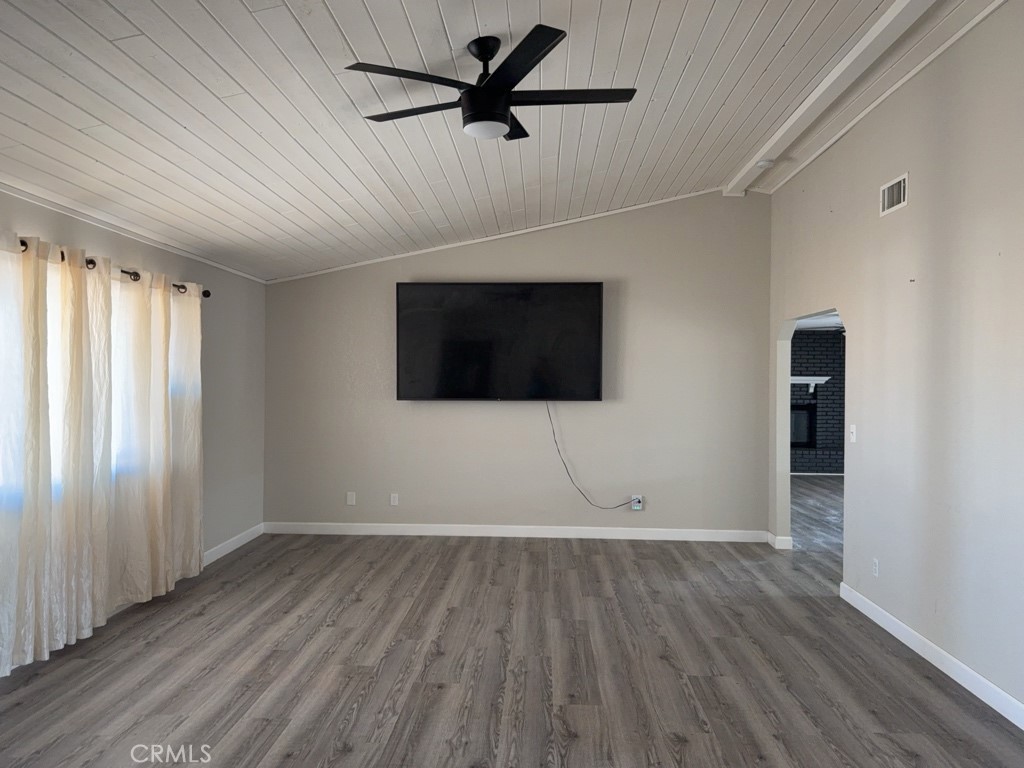 13839 Rincon Road Apple Valley, CA 92307 - Photo 4 of 48