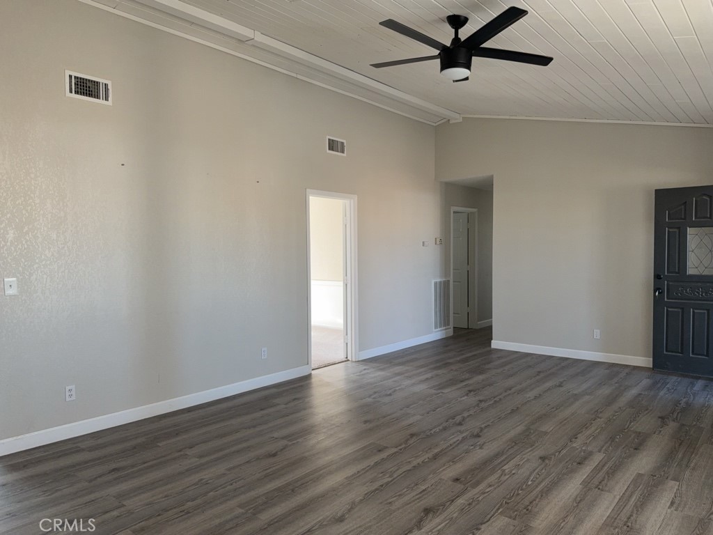 13839 Rincon Road Apple Valley, CA 92307 - Photo 7 of 48