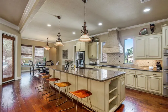 $1,325,000 | 6909 Heritage Oaks Drive, Mansfield, TX 76063